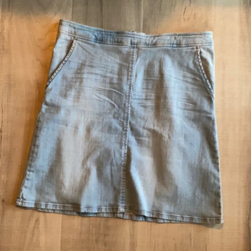 Denim skirt